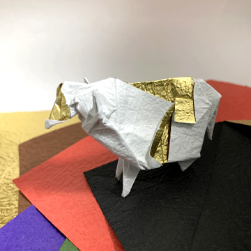 金で豪華な両面和紙でオリガミ!