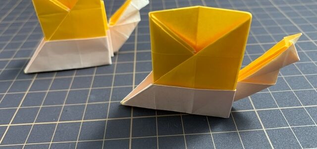 カタツムリの折り紙創作しました！